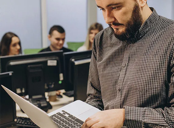 Desvelando los secretos de la Fábrica de Software